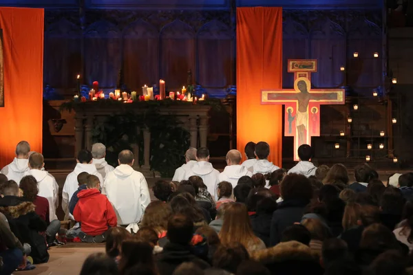 Prière à Taizé